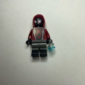 LEGO Spider-Man (Miles Morales) Minifigure Dark Red Hood Super Heroes sh679